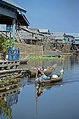 Tonle Sap - Kampong Phluk floating village - stilted houses